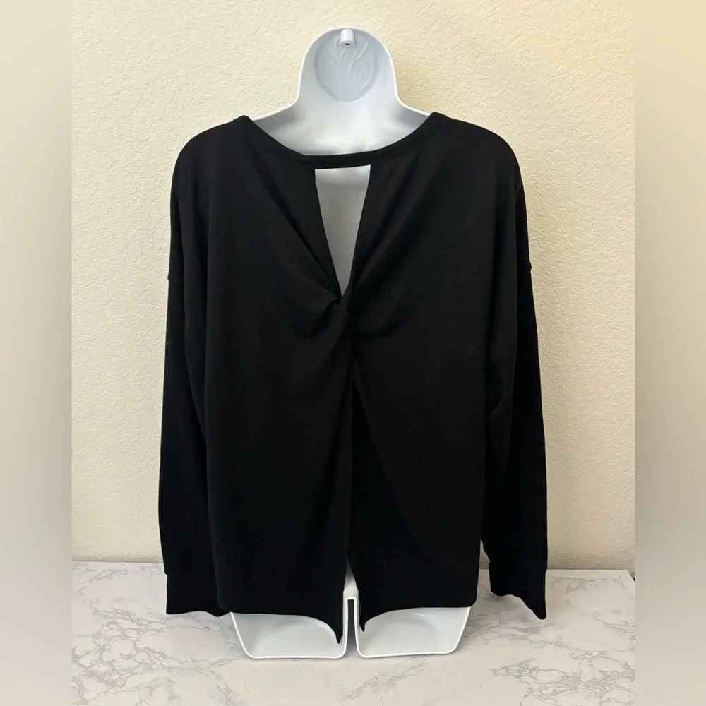 Old Navy Active Go-Dry women's sz L black LS low back shirt Pullover Top - Picture 3 of 5